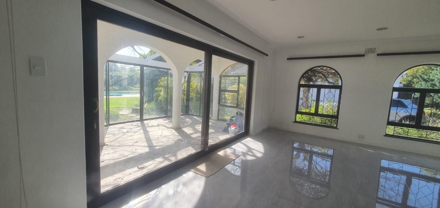 To Let 5 Bedroom Property for Rent in Constantia Western Cape